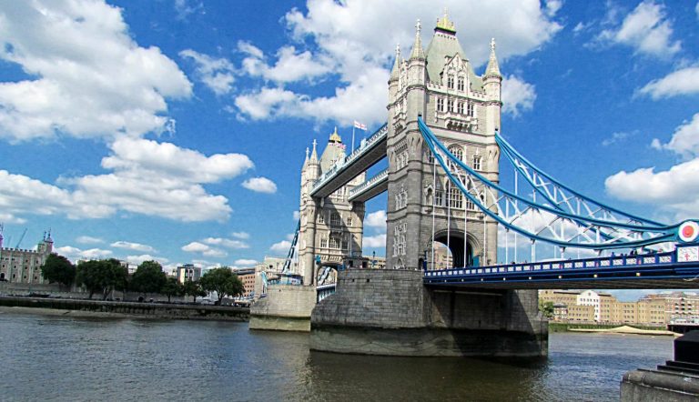 London Tower Bridgeh